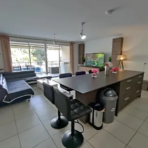 elgant-f3-la-villa-stencer-papeete-calme-climatis-et-spacieux.frenchpolynesia-hotels.com/